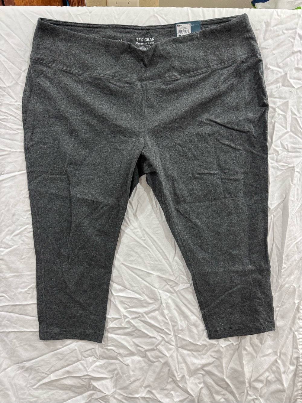 Tek Gear Women's Dark Gray Capri Leggings